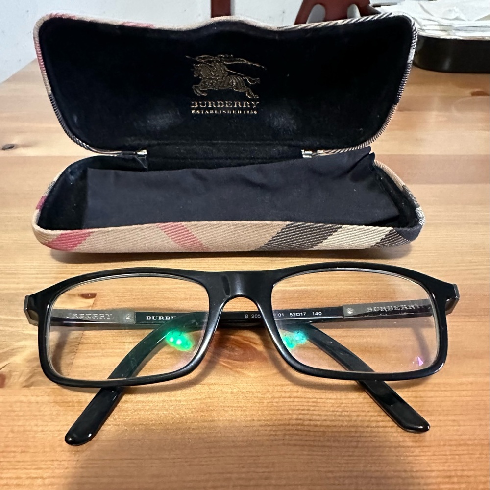 Burberry unisex glasses
